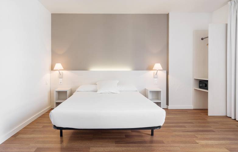  Hotel ILUNION Valencia 3